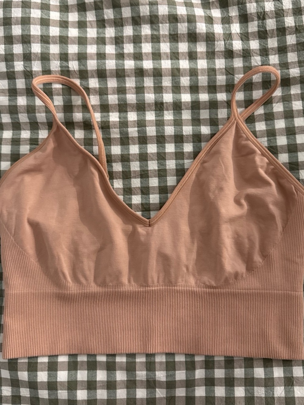 Everyday V-Neck Seamless Bralette in Blush